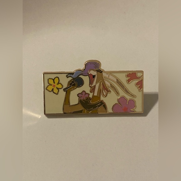 Disney Other - Disney’s Zootopia “Gazelle” mystery pin